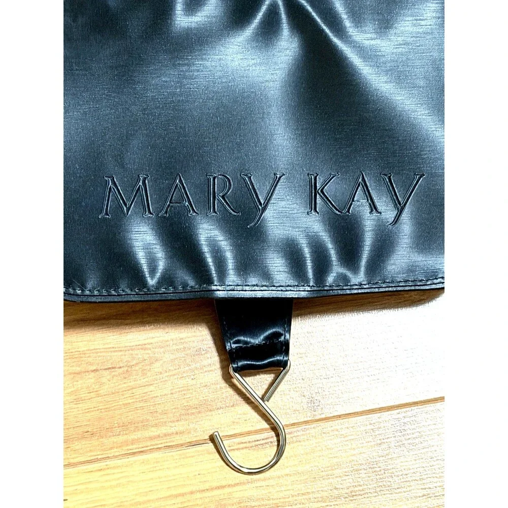 MARY KAY TRAVEL ROLL UP BAG ORGANIZER HANGING W/ 4 REMOVABLE POUCHES BLACK